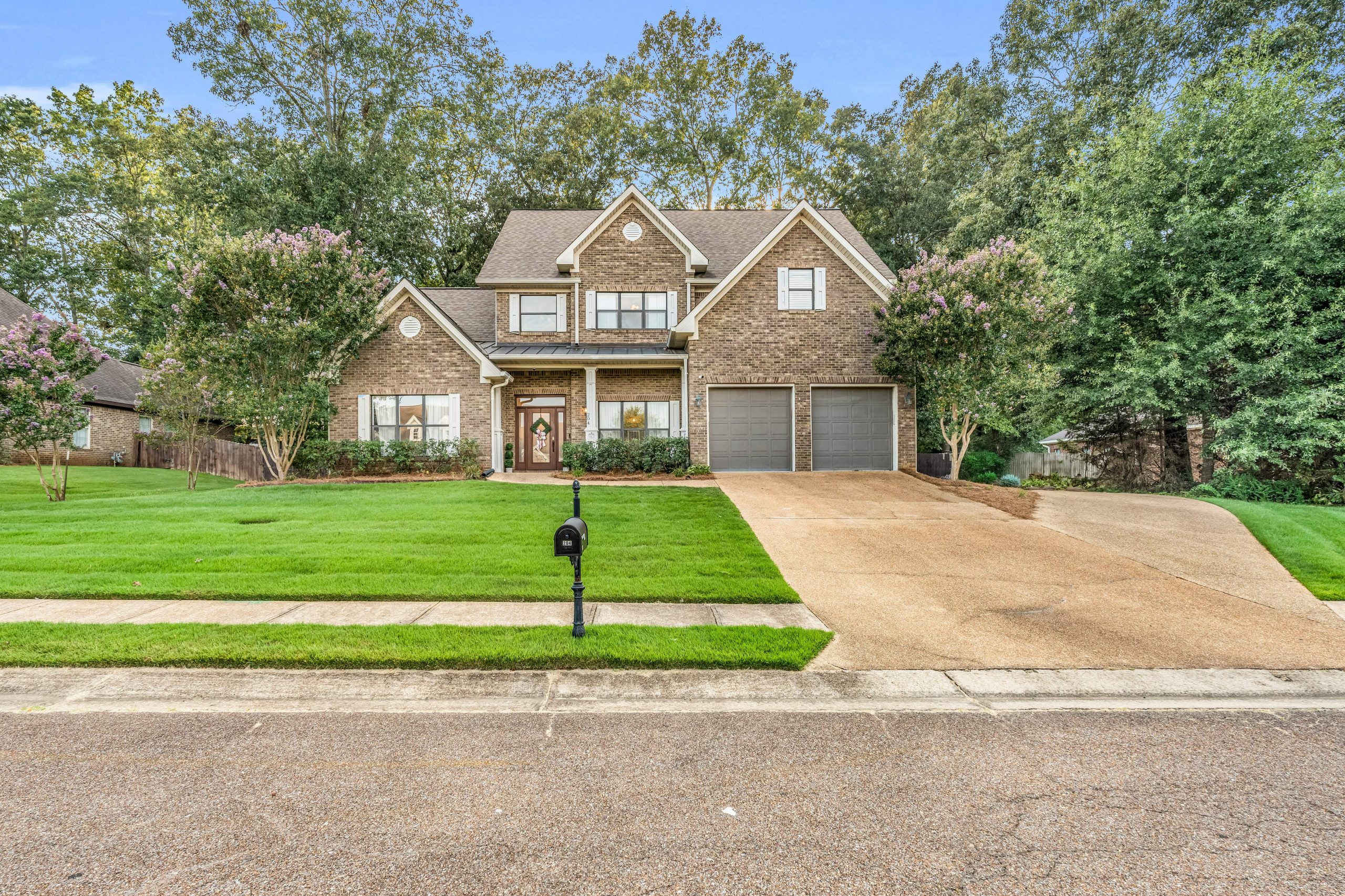 Country Club Estates home at 204 Oakmont Road